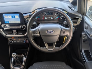 Used Ford Fiesta 2017 for sale - 76247903: Photo