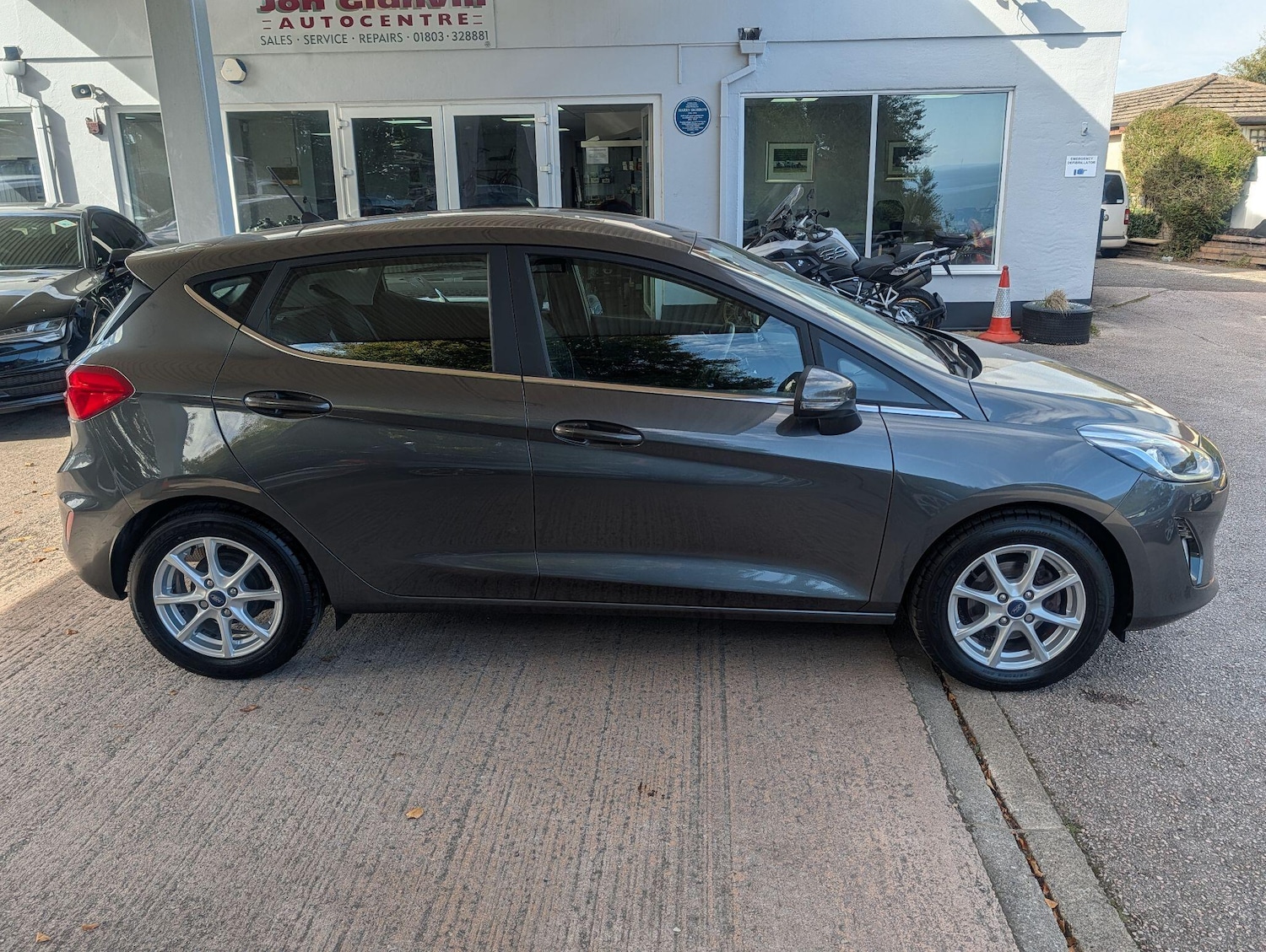 Used Ford Fiesta 2017 for sale - 76247903: Photo 4