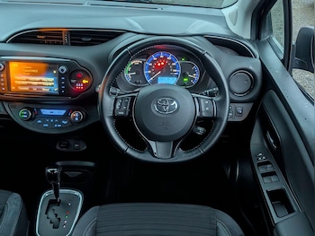 Used Toyota Yaris 2016 for sale - 77306027: Photo