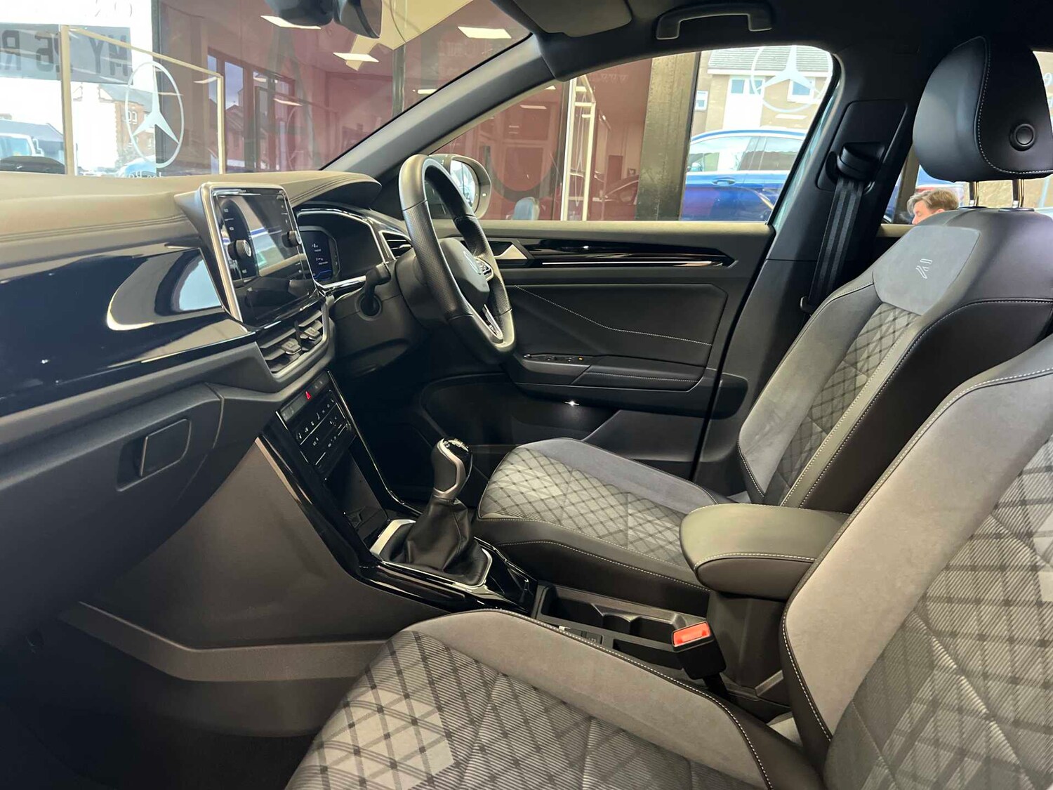 Used Volkswagen T-Roc for sale - 77429175: Photo 21