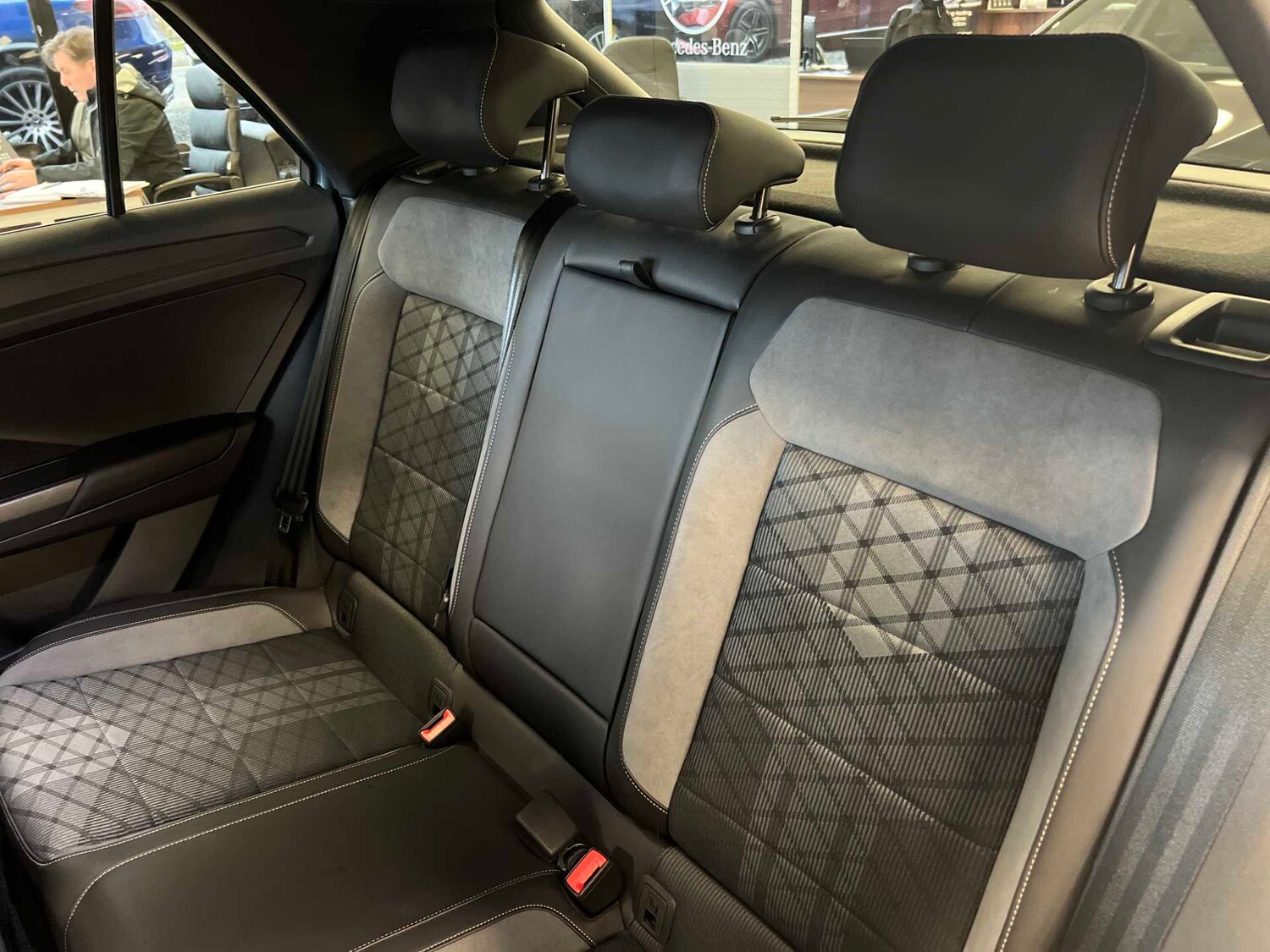 Used Volkswagen T-Roc for sale - 77429175: Photo 22