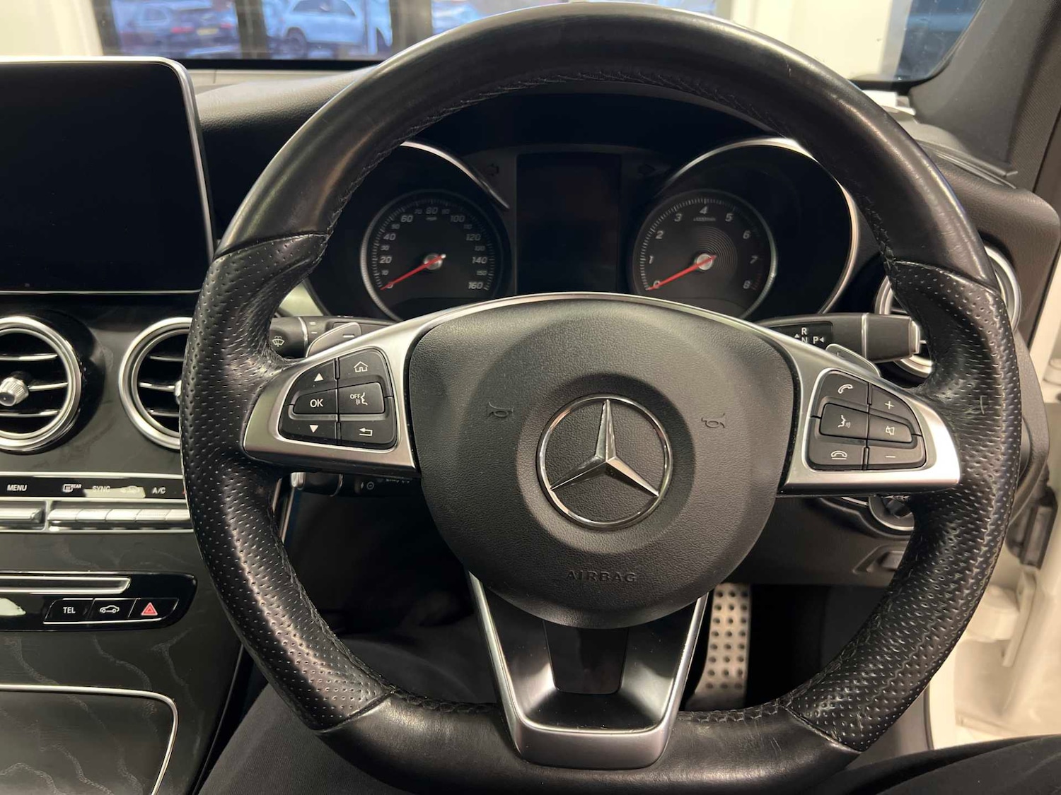 Used Mercedes-Benz GLC 2018 for sale - 76575937: Photo 10
