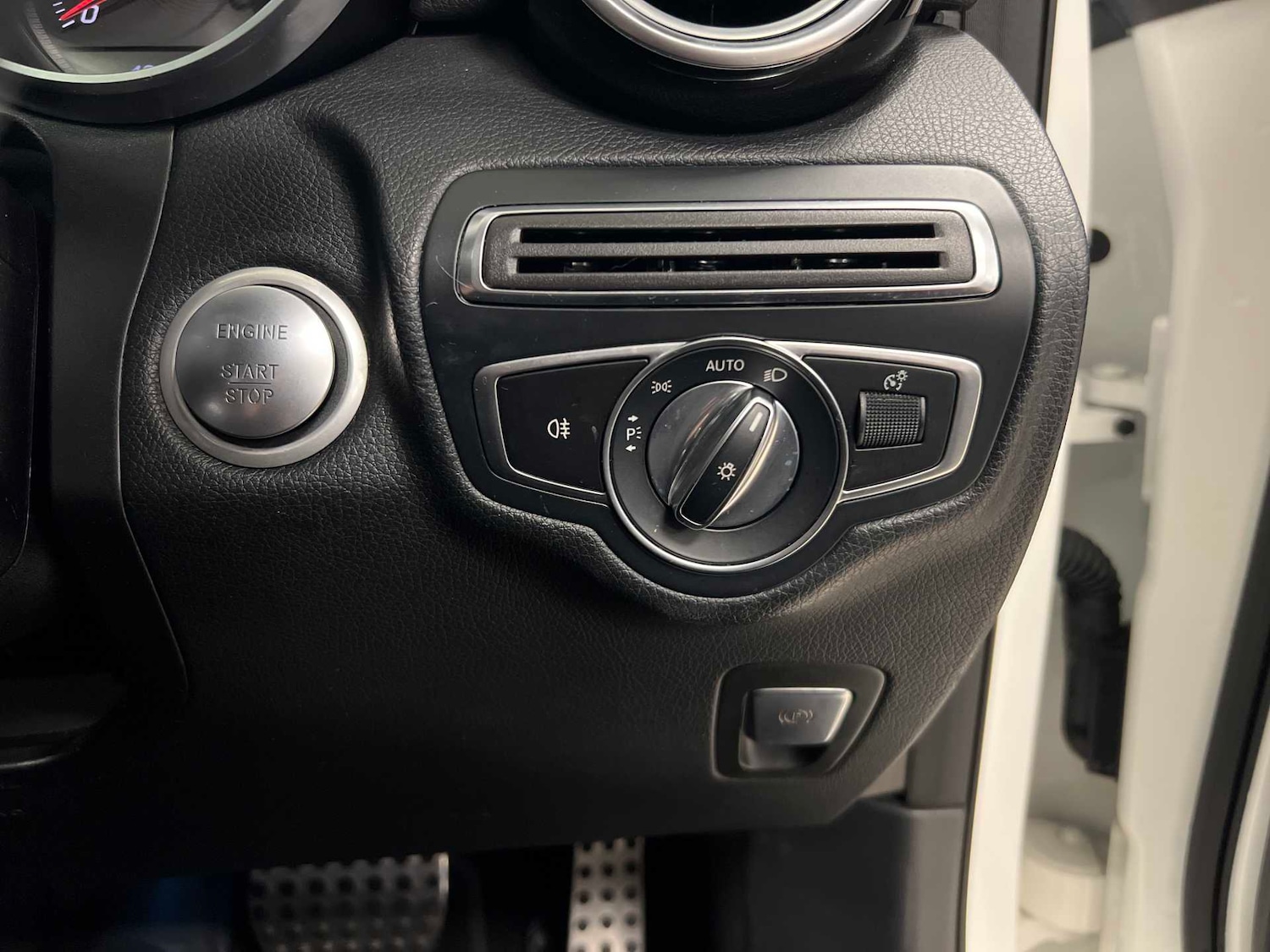 Used Mercedes-Benz GLC 2018 for sale - 76575937: Photo 15