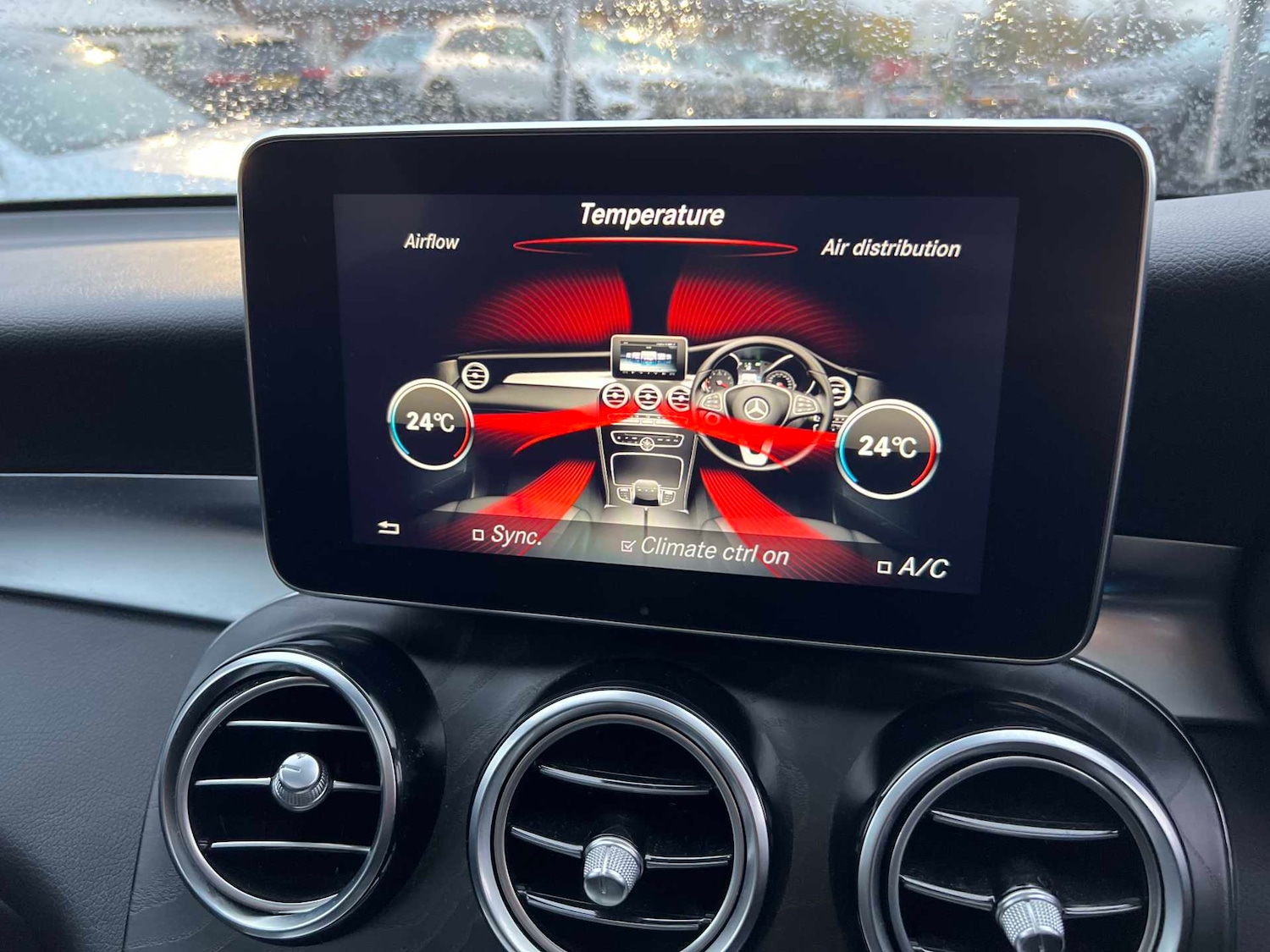 Used Mercedes-Benz GLC 2018 for sale - 76575937: Photo 27