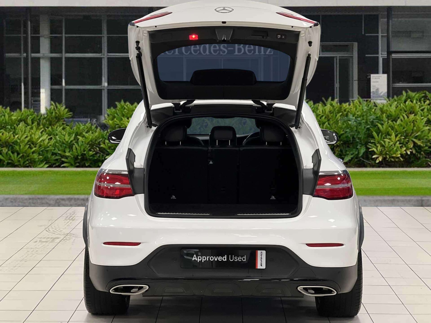 Used Mercedes-Benz GLC 2018 for sale - 76575937: Photo 5