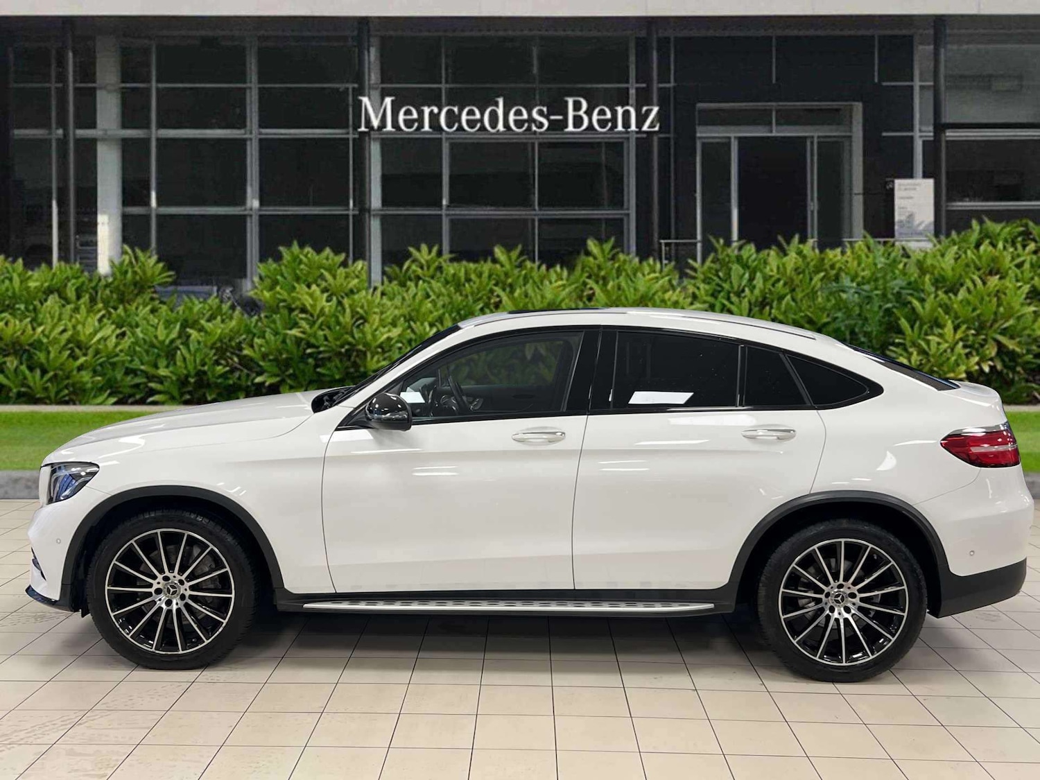 Used Mercedes-Benz GLC 2018 for sale - 76575937: Photo 6