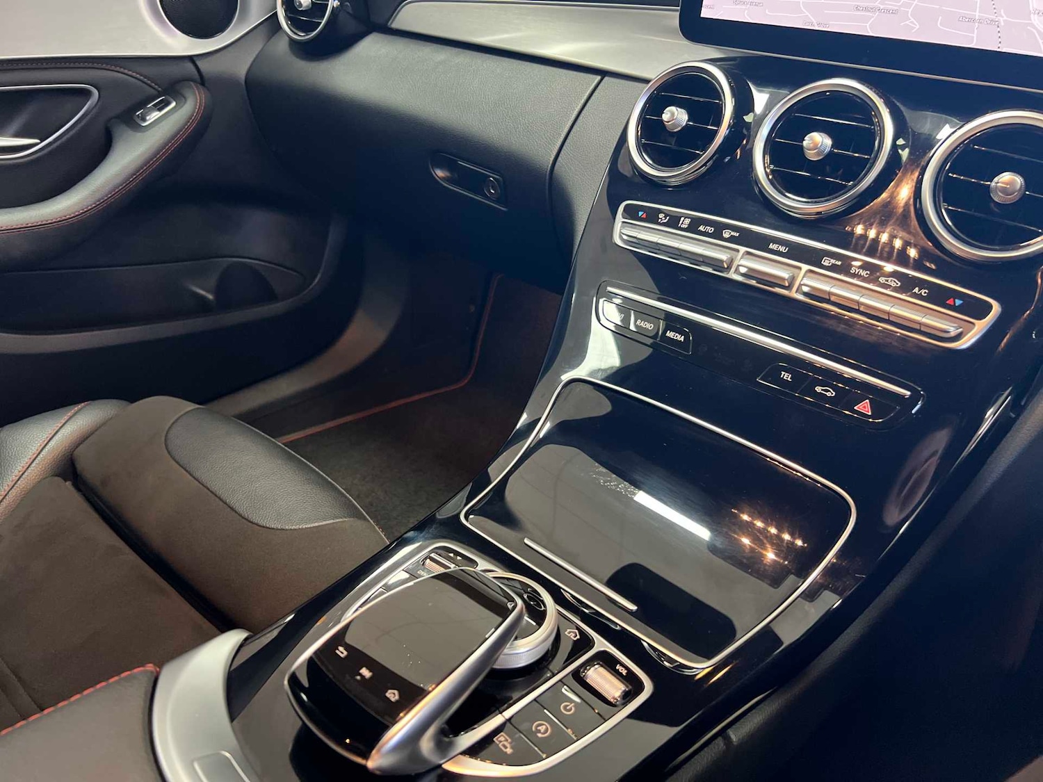 Used Mercedes-Benz C Class 2019 for sale - 77686606: Photo 26