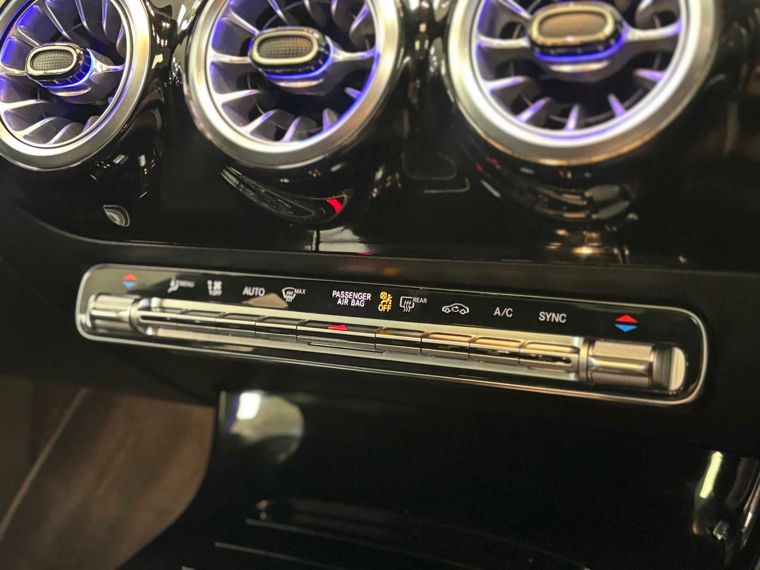 Used Mercedes-Benz CLA 2022 for sale - 76916207: Photo 18