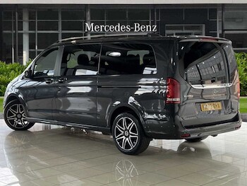 Used Mercedes-Benz V-Class 2023 for sale - 75260020: Photo