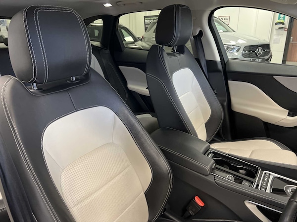 Used Jaguar F-Pace 2017 for sale - 76310741: Photo 14