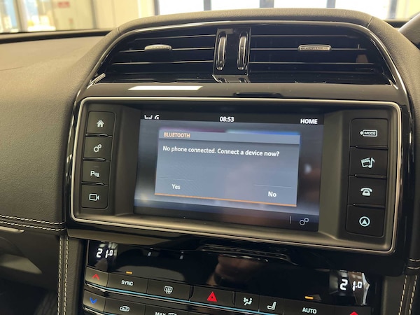 Used Jaguar F-Pace 2017 for sale - 76310741: Photo 19
