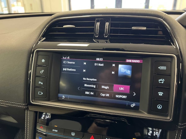 Used Jaguar F-Pace 2017 for sale - 76310741: Photo 20