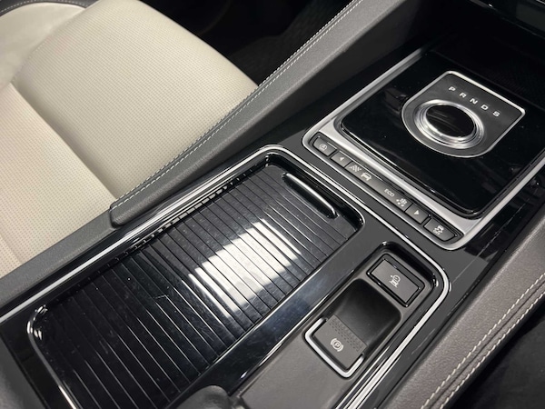 Used Jaguar F-Pace 2017 for sale - 76310741: Photo 22