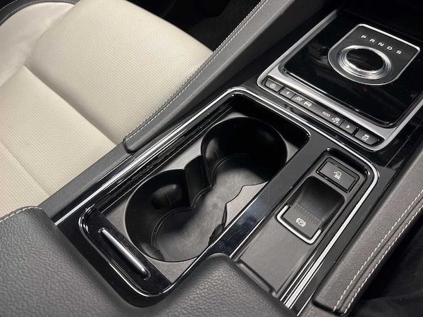 Used Jaguar F-Pace 2017 for sale - 76310741: Photo 23