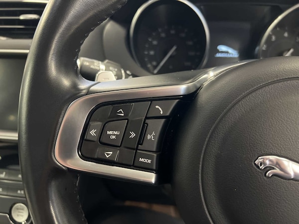 Used Jaguar F-Pace 2017 for sale - 76310741: Photo 26