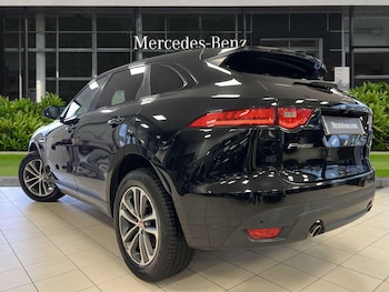 Used Jaguar F-Pace 2017 for sale - 76310741: Photo 2