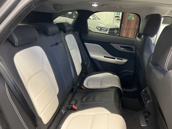 Used Jaguar F-Pace 2017 for sale - 76310741: Photo 35