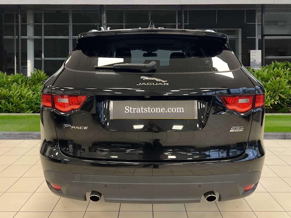 Used Jaguar F-Pace 2017 for sale - 76310741: Photo 4