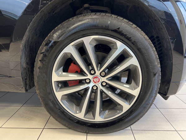 Used Jaguar F-Pace 2017 for sale - 76310741: Photo 8