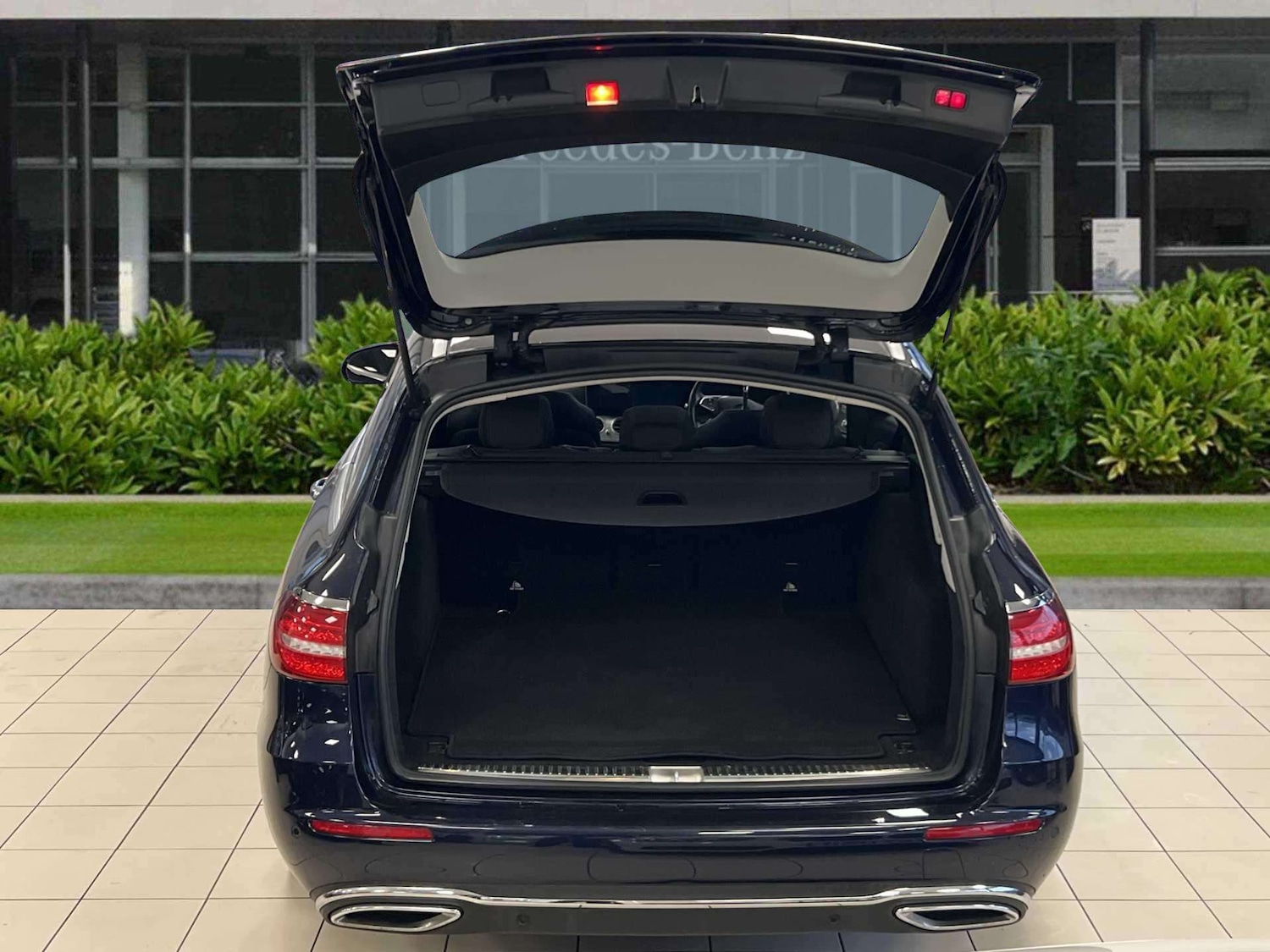 Used Mercedes-Benz E Class 2018 for sale - 76761130: Photo 6