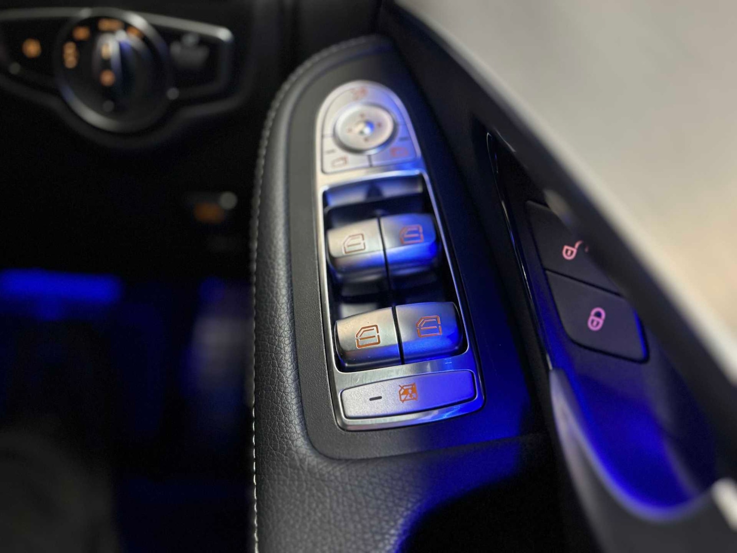 Used Mercedes-Benz GLC 2023 for sale - 76624720: Photo 24