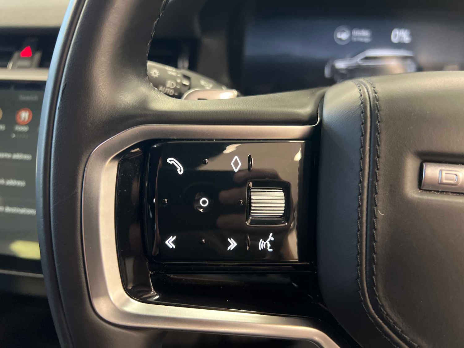 Used Land Rover Discovery Sport 2023 for sale - 76564393: Photo 18