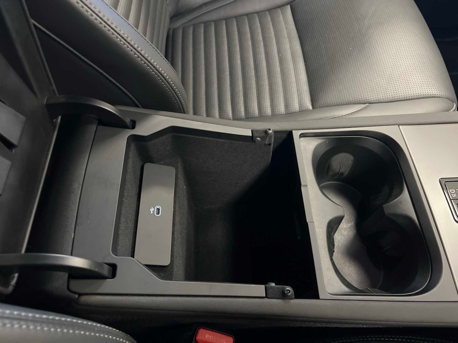 Used Land Rover Discovery Sport 2023 for sale - 76564393: Photo 32