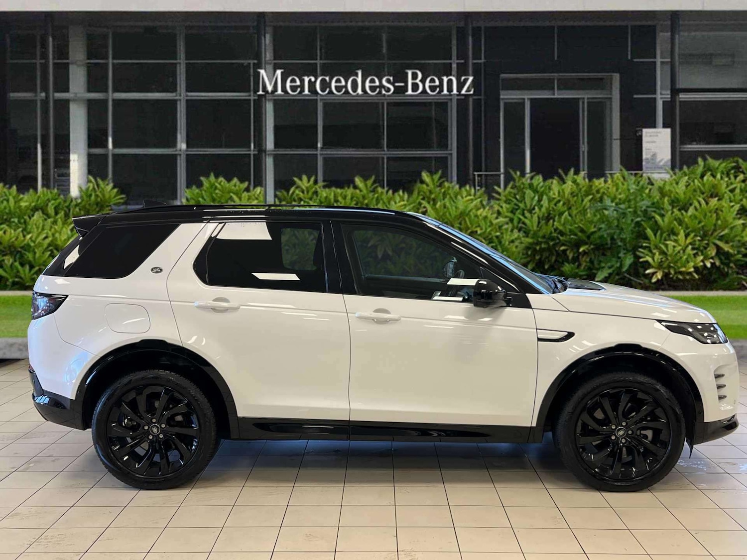 Used Land Rover Discovery Sport 2023 for sale - 76564393: Photo 5