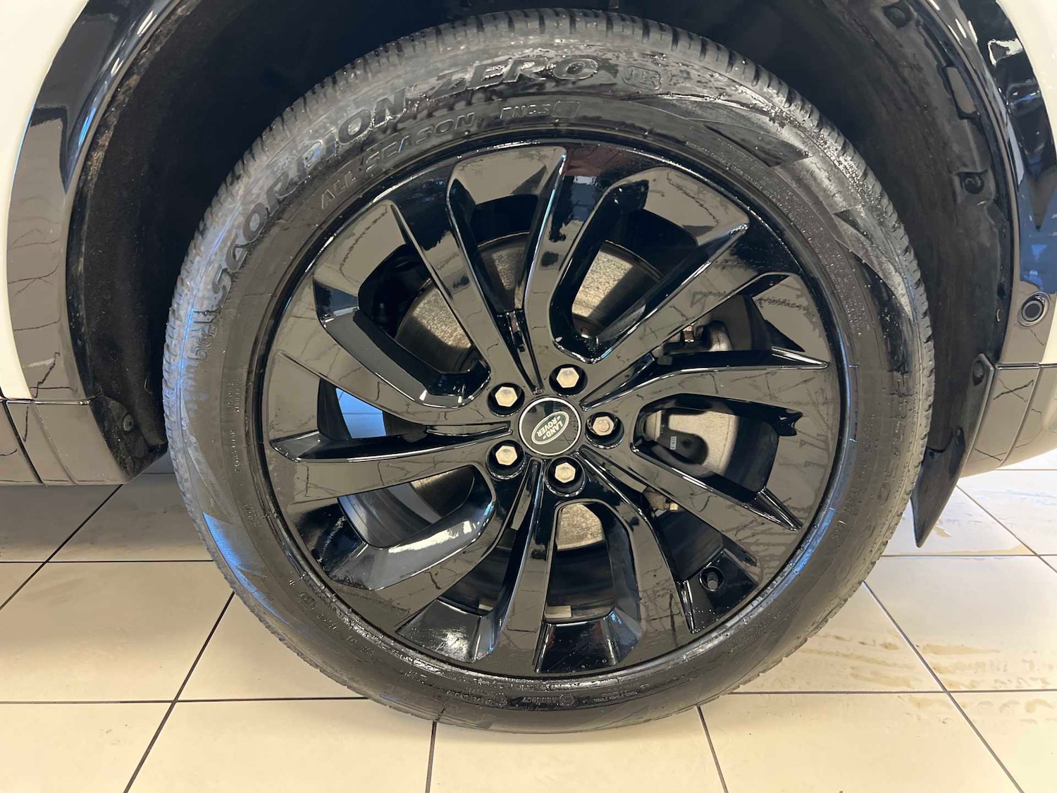 Used Land Rover Discovery Sport 2023 for sale - 76564393: Photo 8