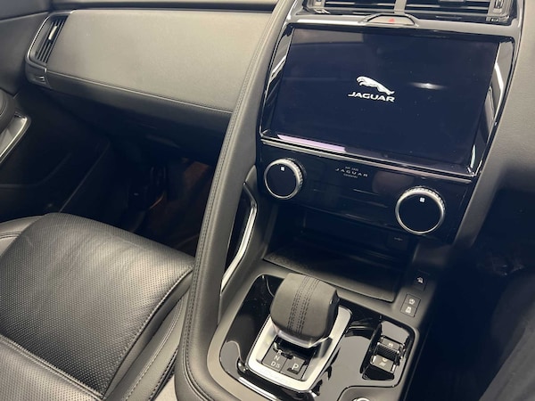 Used Jaguar E-Pace 2021 for sale - 76205179: Photo 21