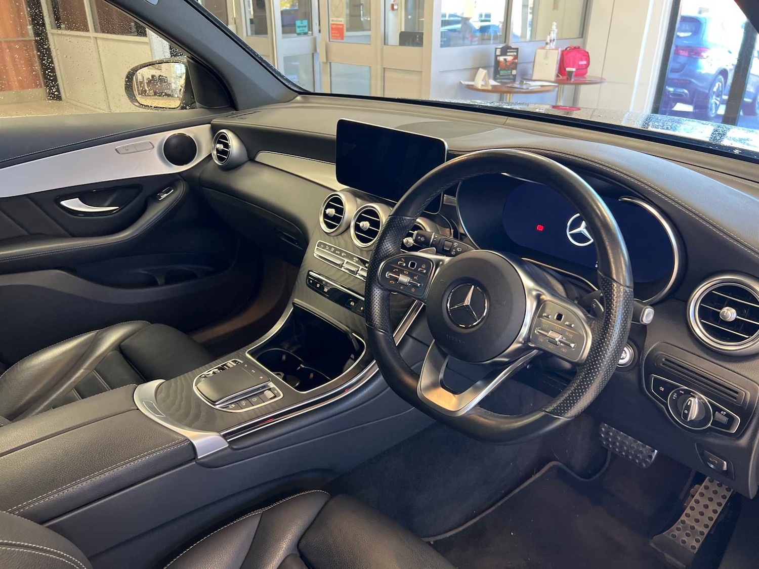 Used Mercedes-Benz GLC 2022 for sale - 76362561: Photo 12