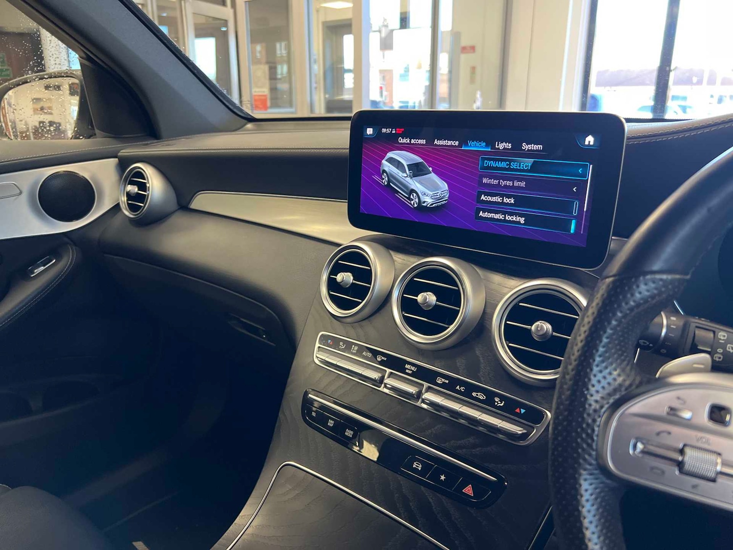 Used Mercedes-Benz GLC 2022 for sale - 76362561: Photo 31