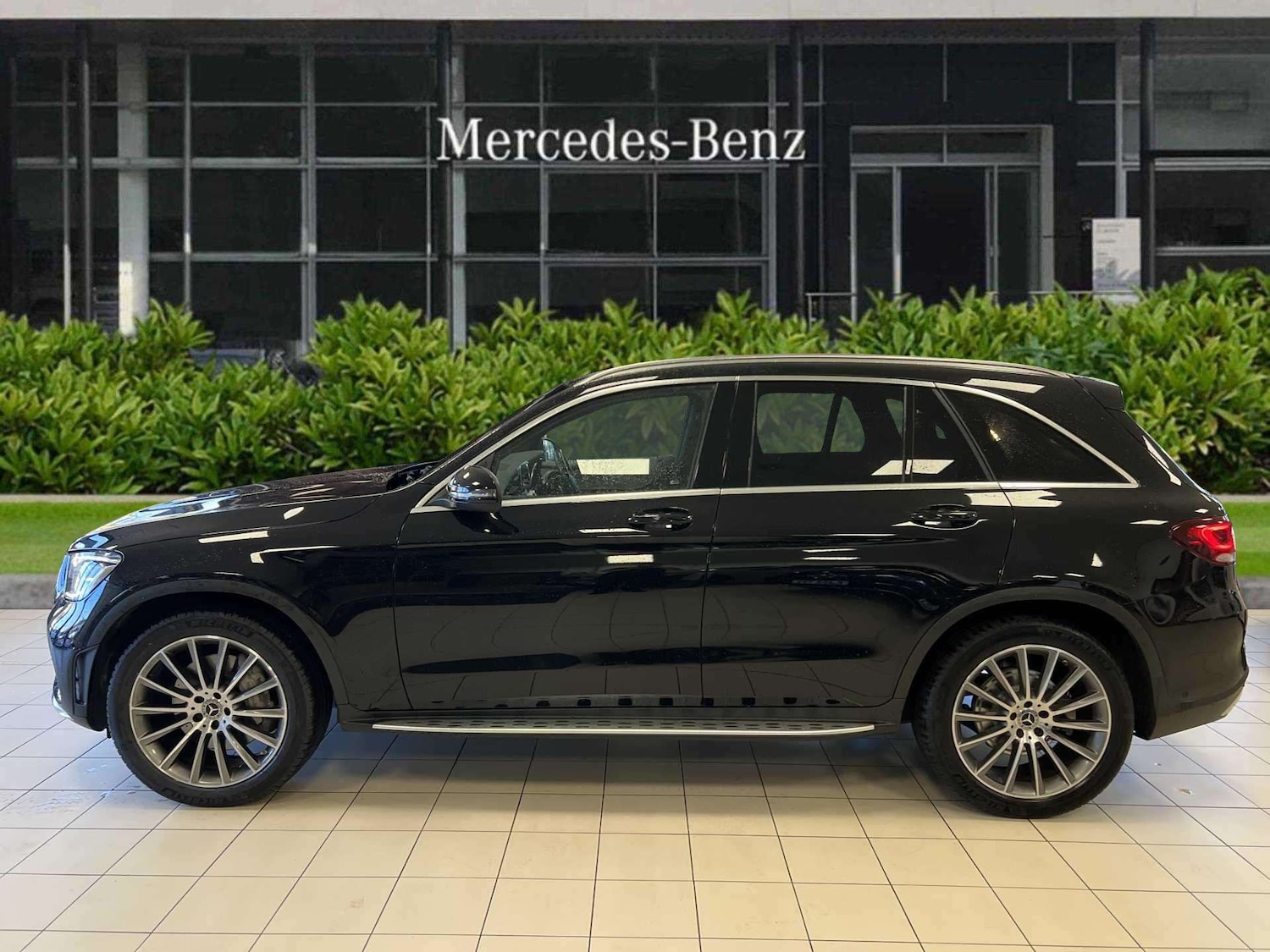 Used Mercedes-Benz GLC 2022 for sale - 76362561: Photo 6