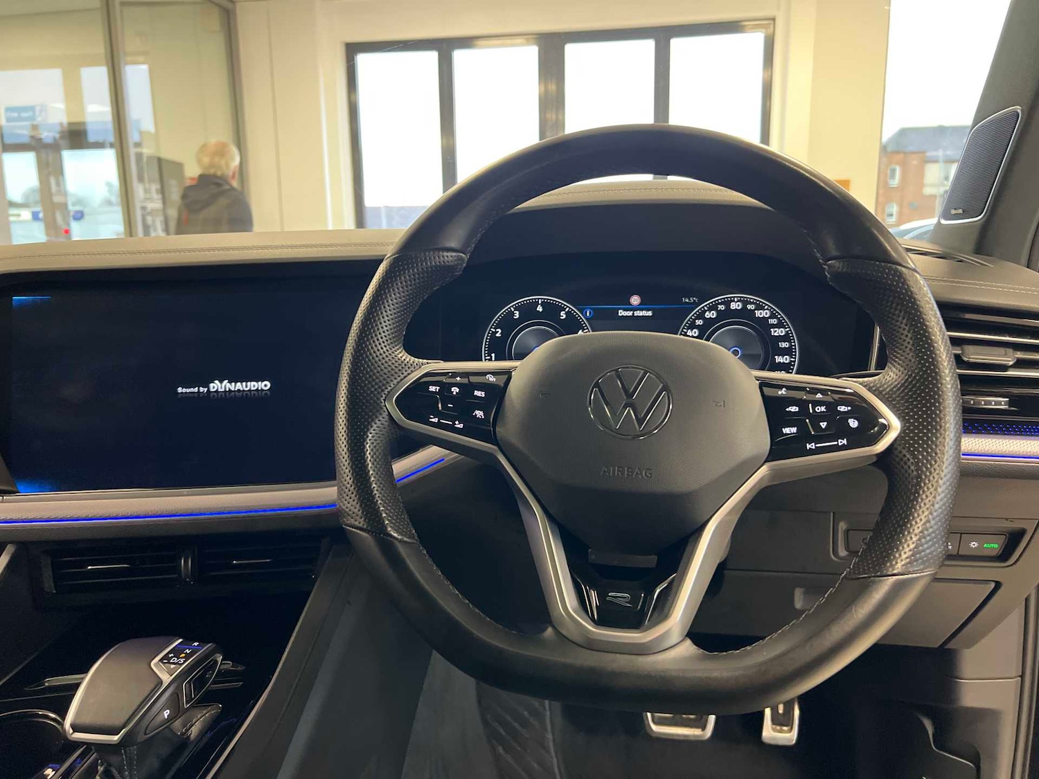 Used Volkswagen Touareg 2022 for sale - 77044164: Photo 12