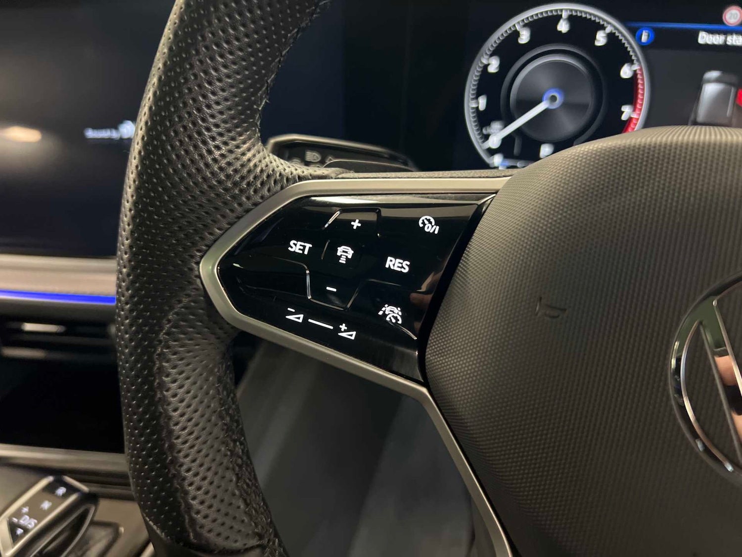 Used Volkswagen Touareg 2022 for sale - 77044164: Photo 13