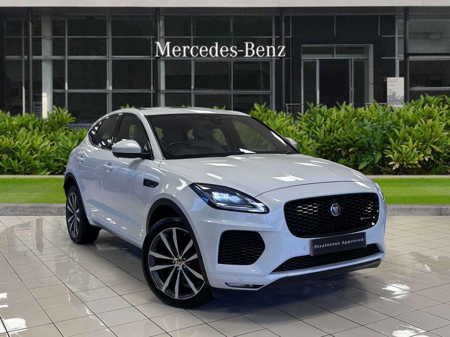 Used Jaguar E-Pace 2017 for sale - 76929095: Photo 1