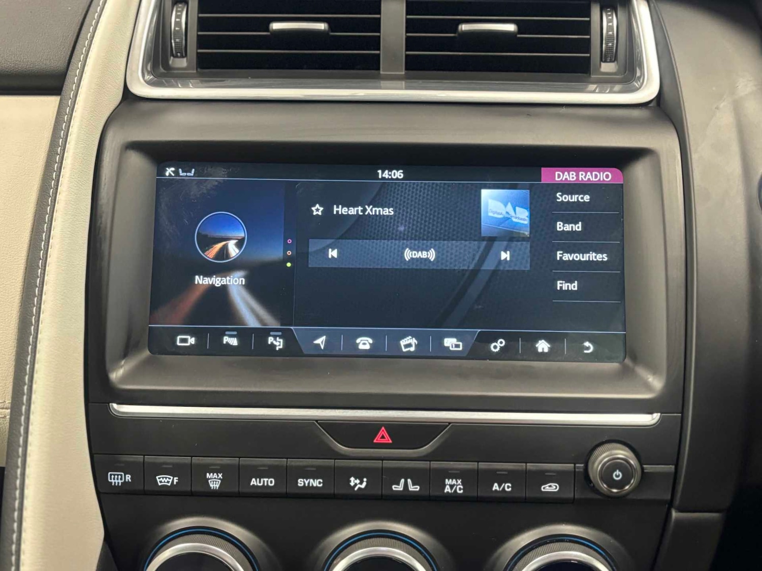 Used Jaguar E-Pace 2017 for sale - 76929095: Photo 10