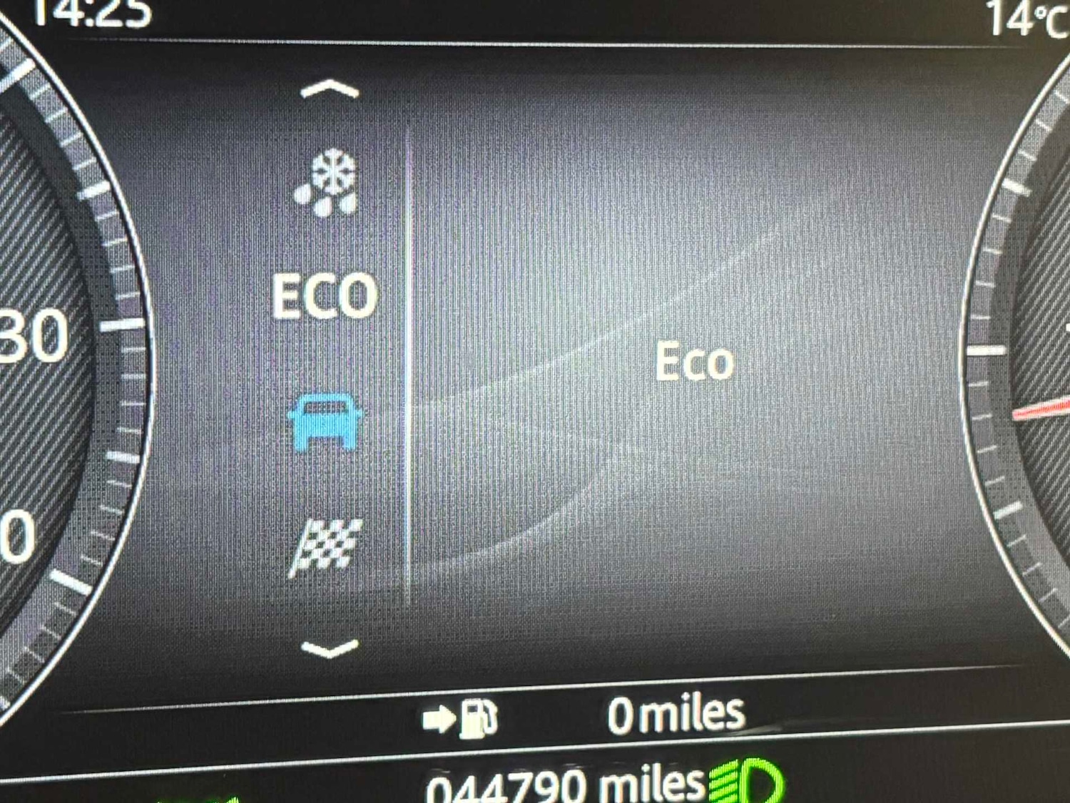 Used Jaguar E-Pace 2017 for sale - 76929095: Photo 11