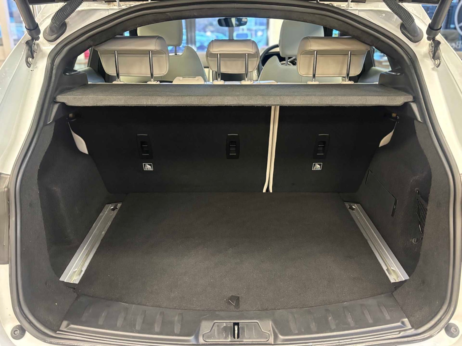 Used Jaguar E-Pace 2017 for sale - 76929095: Photo 32