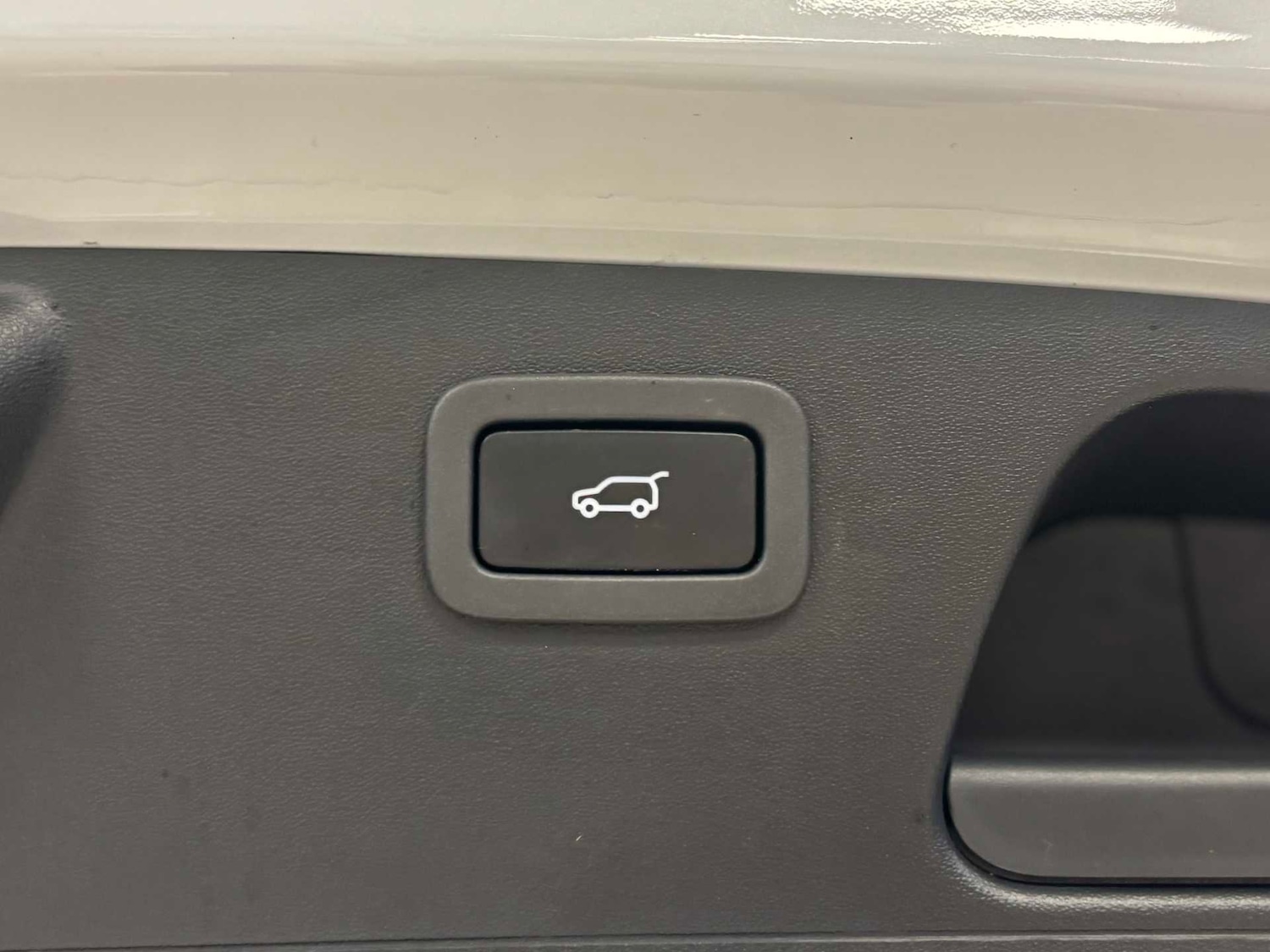 Used Jaguar E-Pace 2017 for sale - 76929095: Photo 33