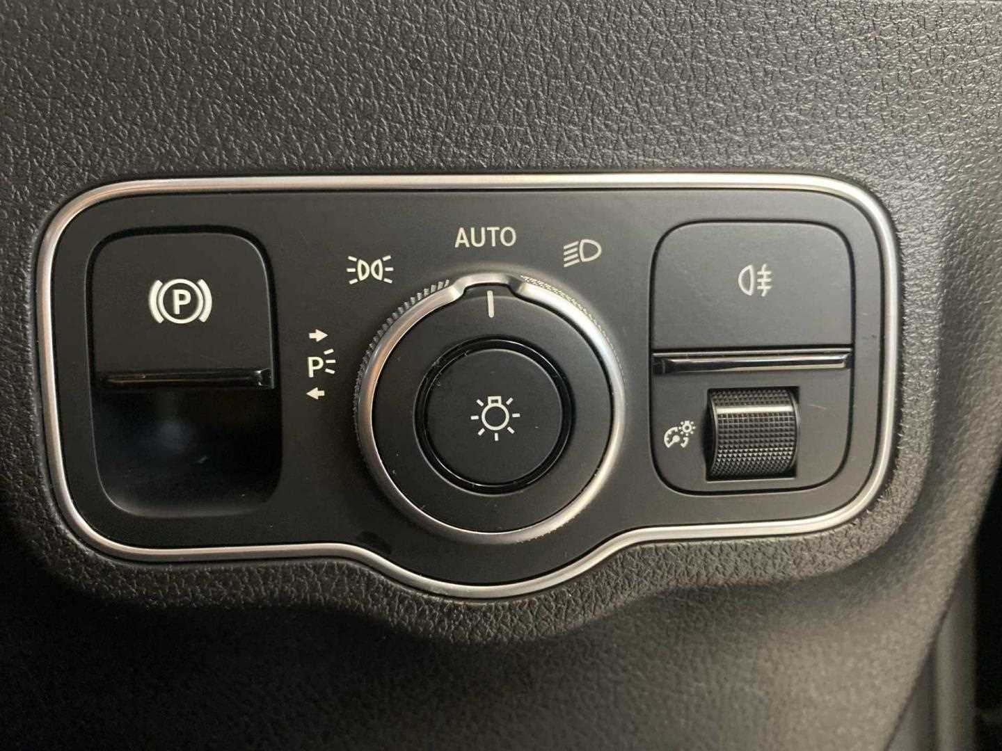 Vehicle 33
