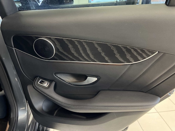 Used Mercedes-Benz GLC 2019 for sale - 76205098: Photo 32