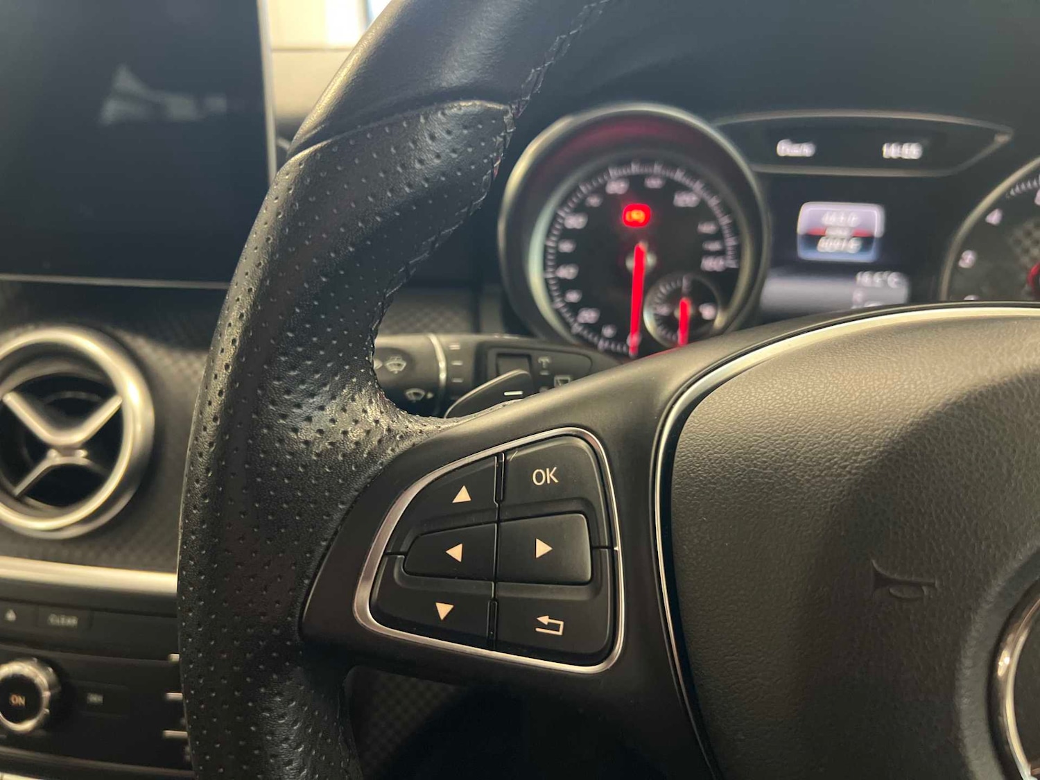 Used Mercedes-Benz A-Class 2017 for sale - 76488106: Photo 17