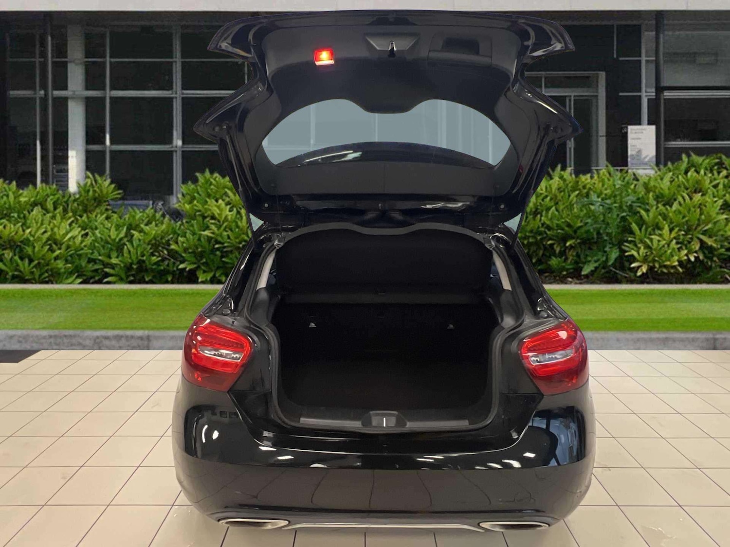 Used Mercedes-Benz A-Class 2017 for sale - 76488106: Photo 5