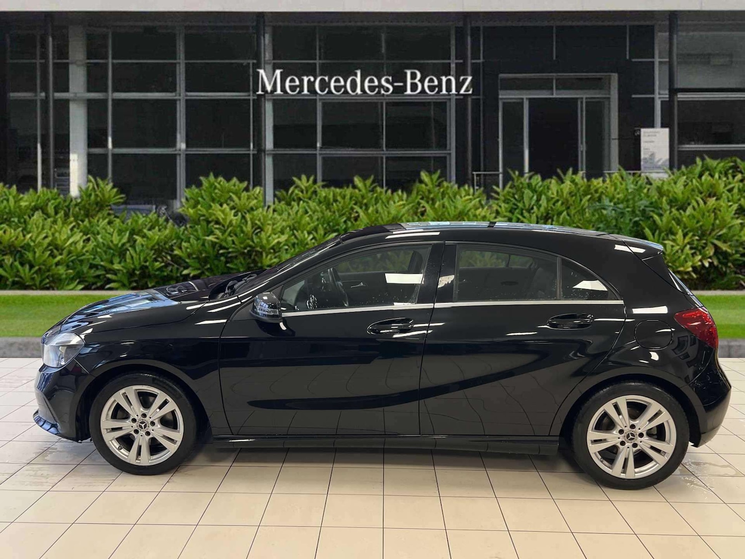 Used Mercedes-Benz A-Class 2017 for sale - 76488106: Photo 6