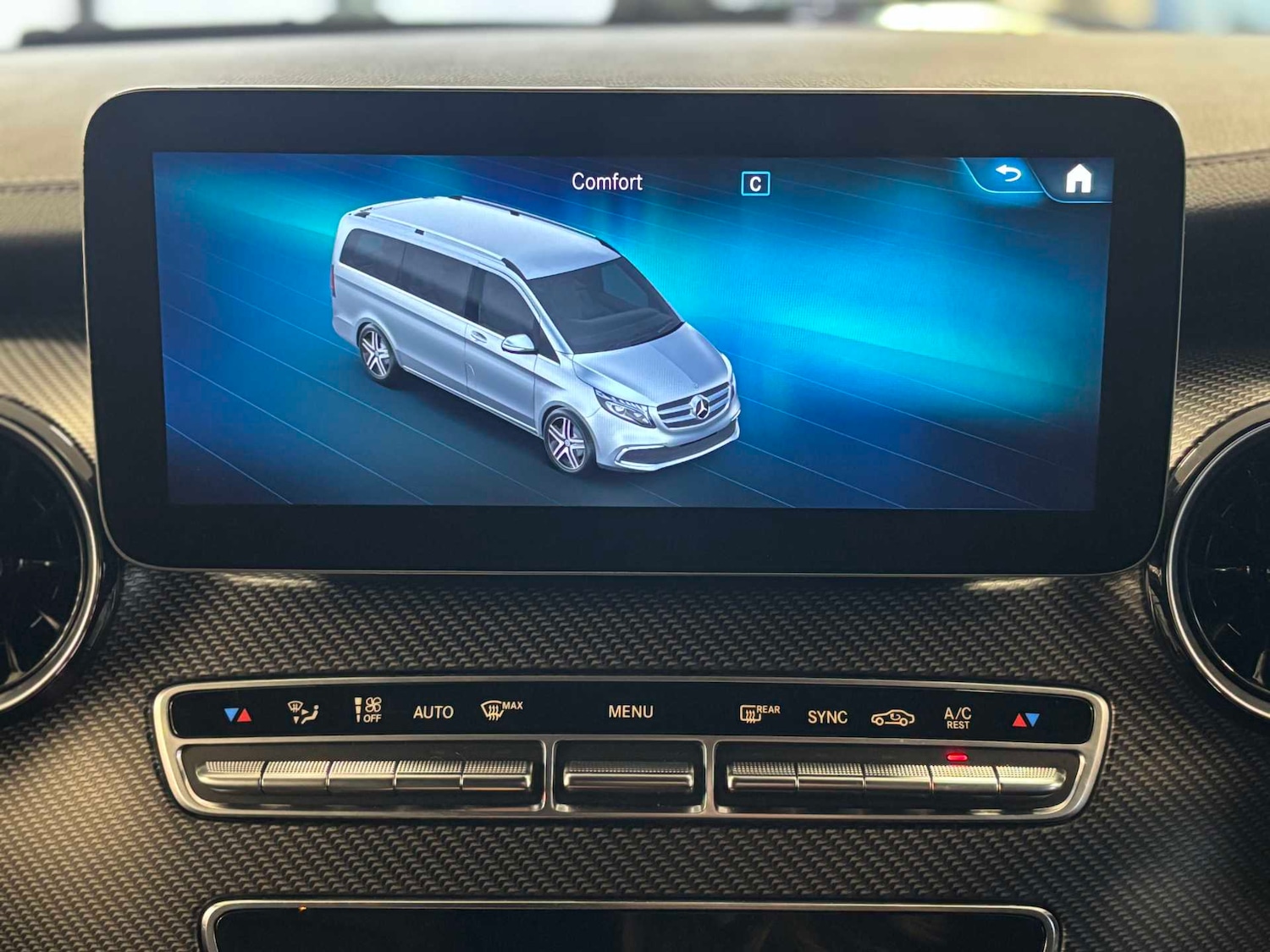 Used Mercedes-Benz V-Class 2023 for sale - 76624497: Photo 15