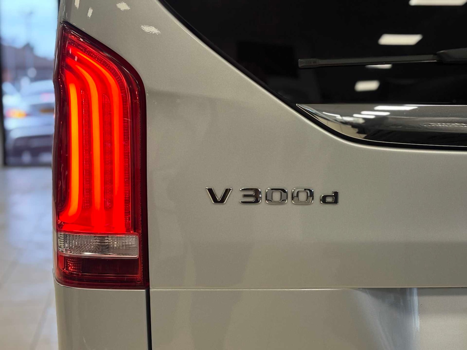 Used Mercedes-Benz V-Class 2023 for sale - 76624497: Photo 33