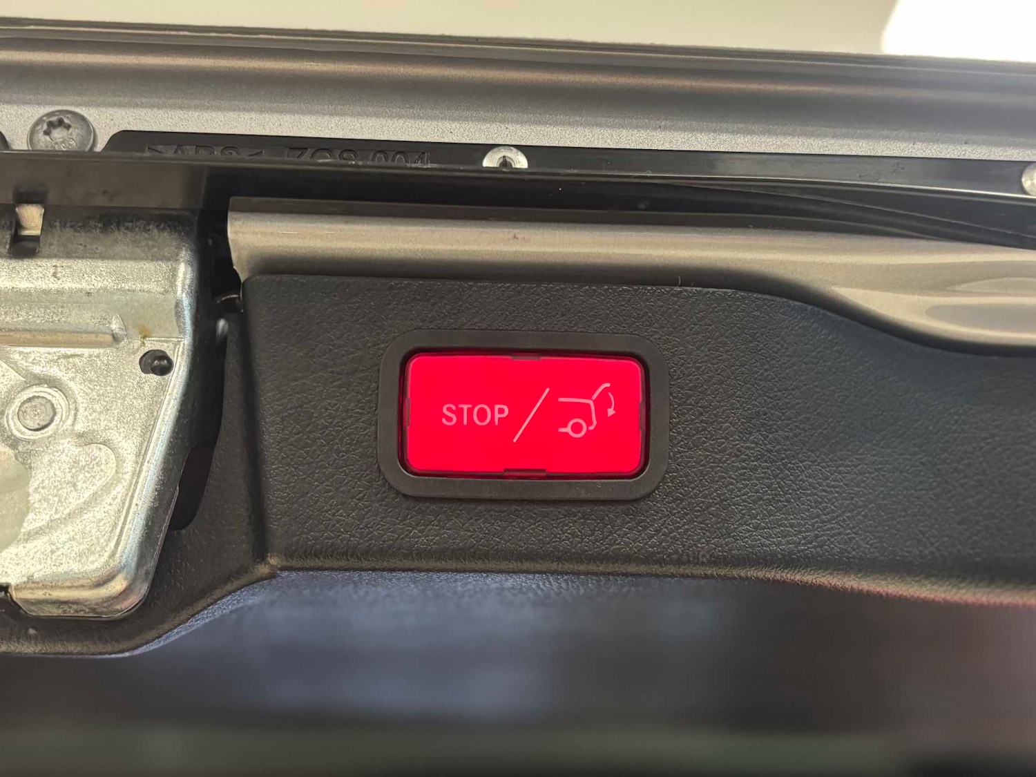 Used Mercedes-Benz V-Class 2023 for sale - 76624497: Photo 35