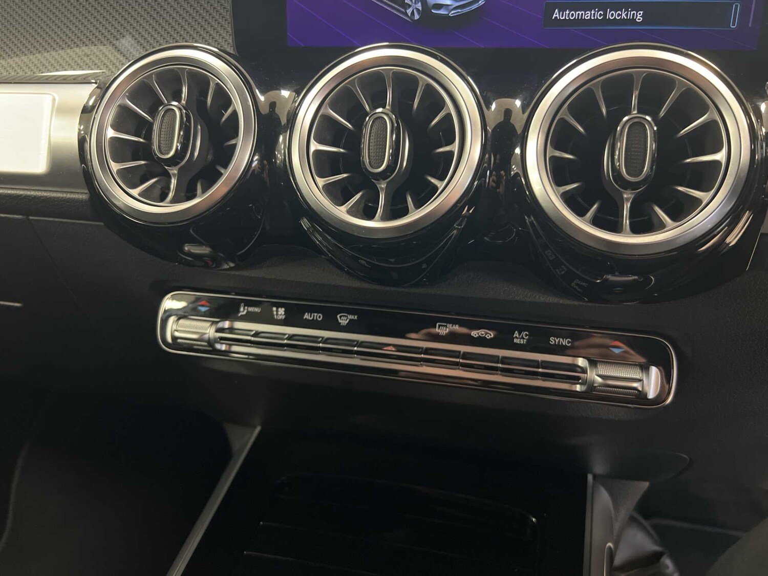 Used Mercedes-Benz GLB 2022 for sale - 76205132: Photo 21