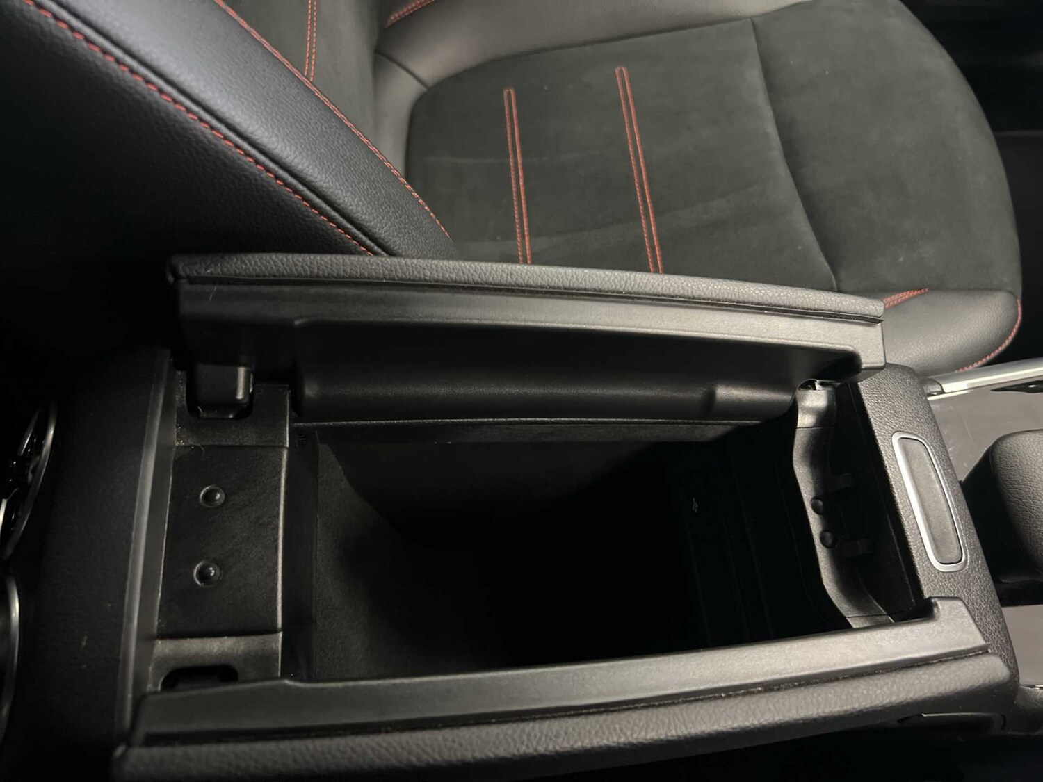 Used Mercedes-Benz GLB 2022 for sale - 76205132: Photo 25